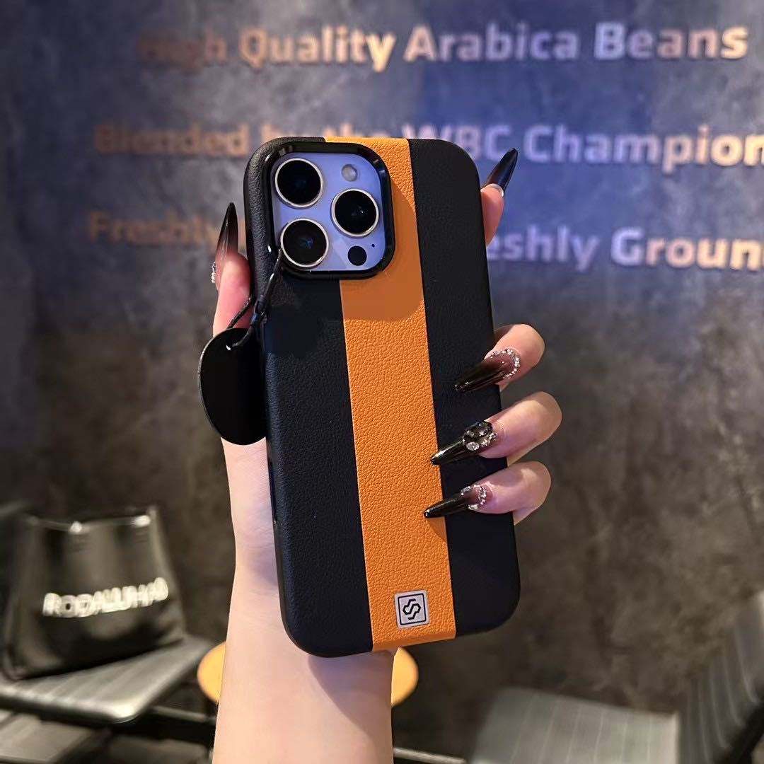 Signature Leather MagSafe Case – Premium Elegance for iPhone Series