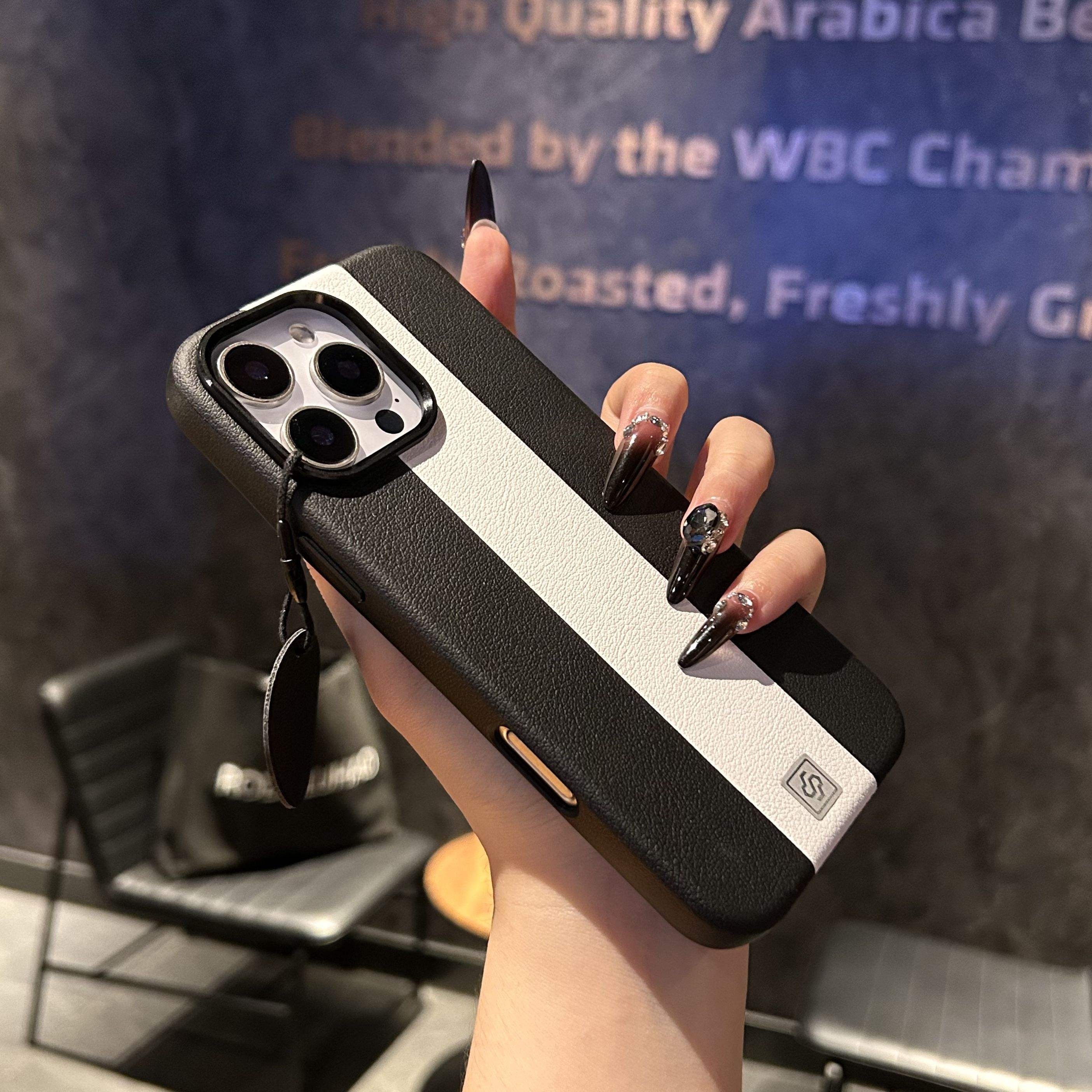 Signature Leather MagSafe Case – Premium Elegance for iPhone Series